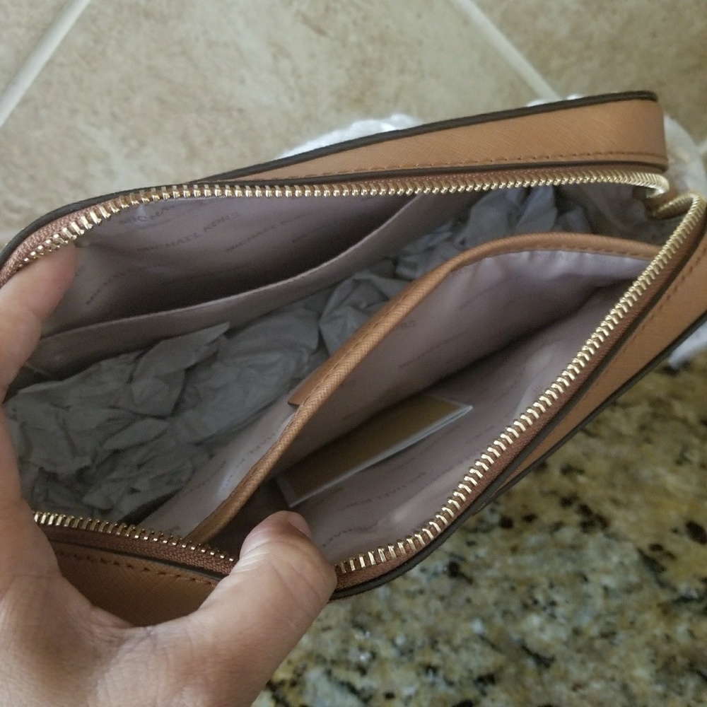 Michael Kors Crossbody Bag - Picture 5 of 5